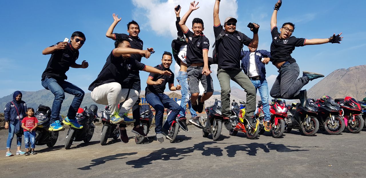 Komunitas Honda CBR Prbolinggo Lakukan Sunmory Ramadan ke Bromo, Yuk Intip Keseruan Mereka
