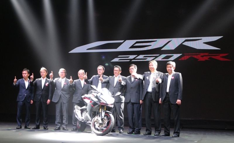 Pertama Kali di Dunia, AHM Perkenalkan All New Honda CBR250RR di Indonesia