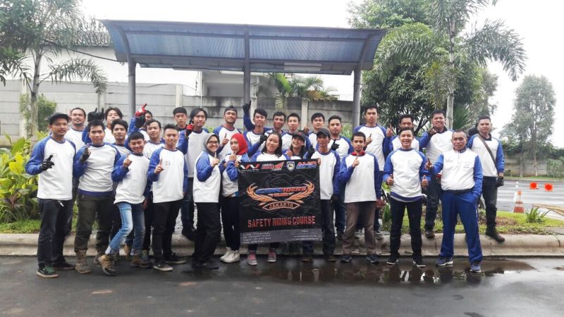 CBR Riders Jakarta Gelar Sunmori Knowledge ke Safety Riding Track 