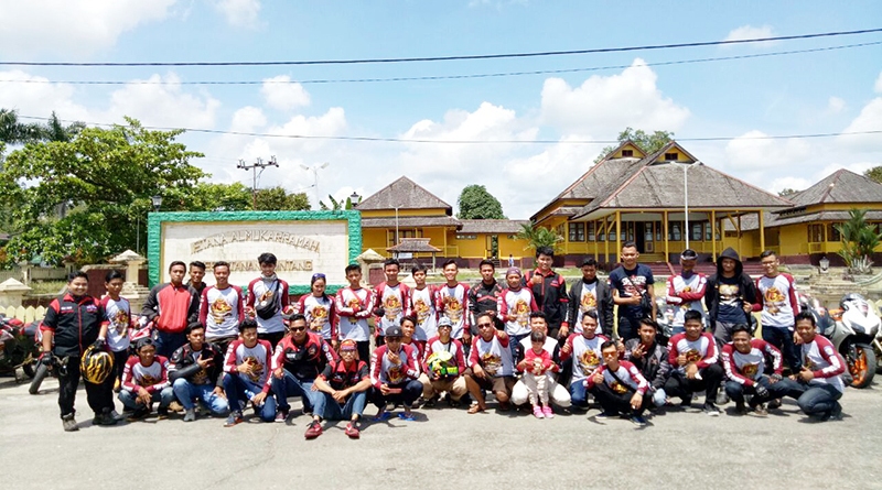 Rayakan HUT ke-2, Komunitas Honda CBR West Borneo Lakukan Baksos, Mantap!