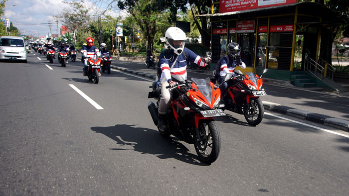 Komunitas Blogger dan Vlogger Jogjakarta Tunggangi Honda CBR 150R di Konvoi Kemerdekaan RI