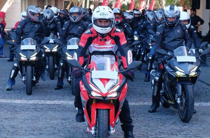 Konsumen Terpilih dan Jurnalis Diajak AHM Turing All New Honda CBR250RR di Bali