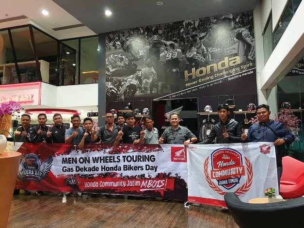 Mens On Wheele CBR 250 RR Goes To HBD 2018