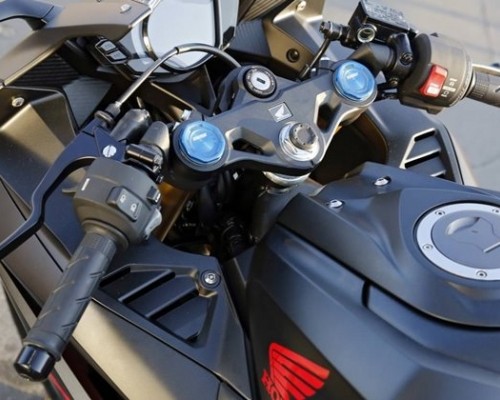 Setang Underyoke Honda CBR250RR Bikin Sporty