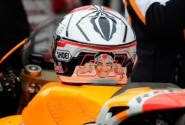 Ini Bahayanya Simpan Helm di Atas Tangki