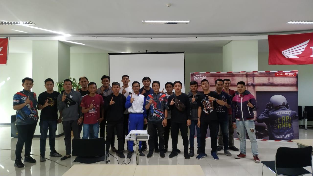 DAW BEKALI CBR CLUB SULAWESI UTARA DENGAN EDUKASI KESELAMATAN BERKENDARA 
