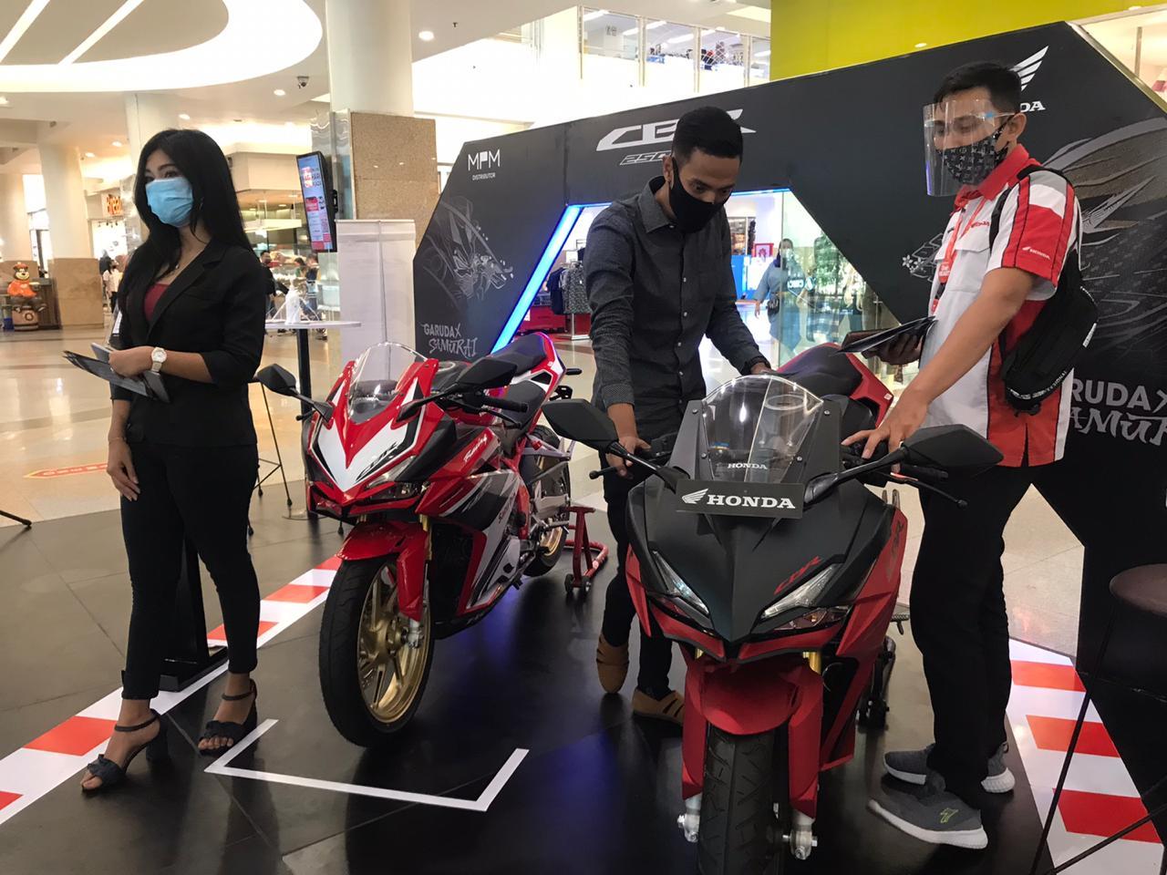 MPM Honda Jatim Hadirkan The New CBR250RR SP with Quick Shifter Di Exhibition Royal Plaza Surabaya
