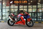 MPM Honda Jatim Kenalkan Motor Super Sport Honda CBR1000RR di  Kepada Jurnalis