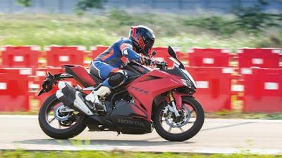 Jawab Penasaran, Honda Kupas Tuntas Teknologi Quick Shifter