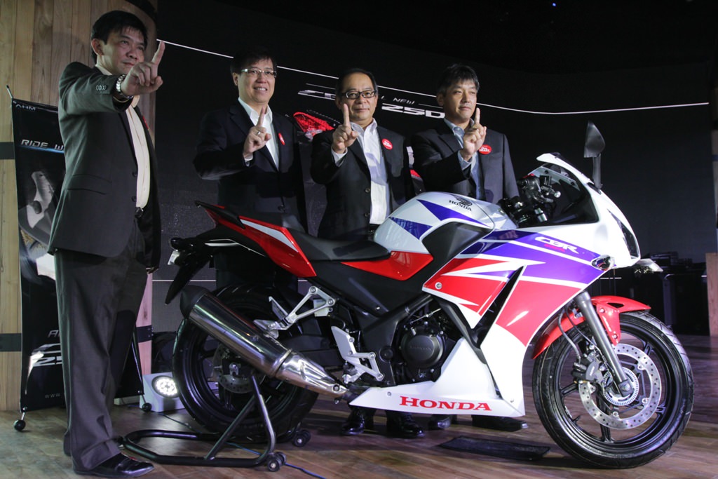 ALL NEW HONDA CBR250R LEBIH BERTENAGA DAN IRIT