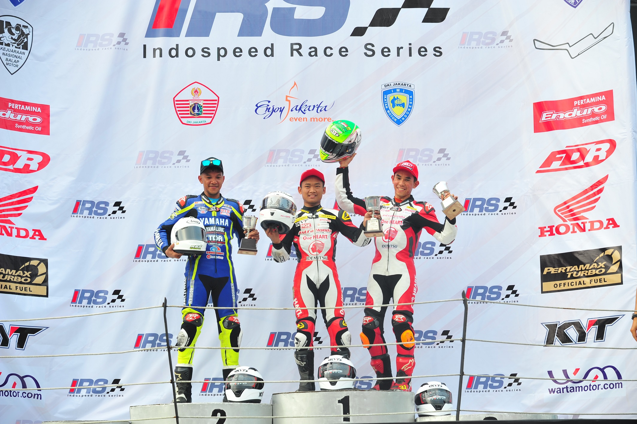 Dengan All New Honda CBR250RR, AHRT Dominasi Podium pada Debutnya di IRS 2017