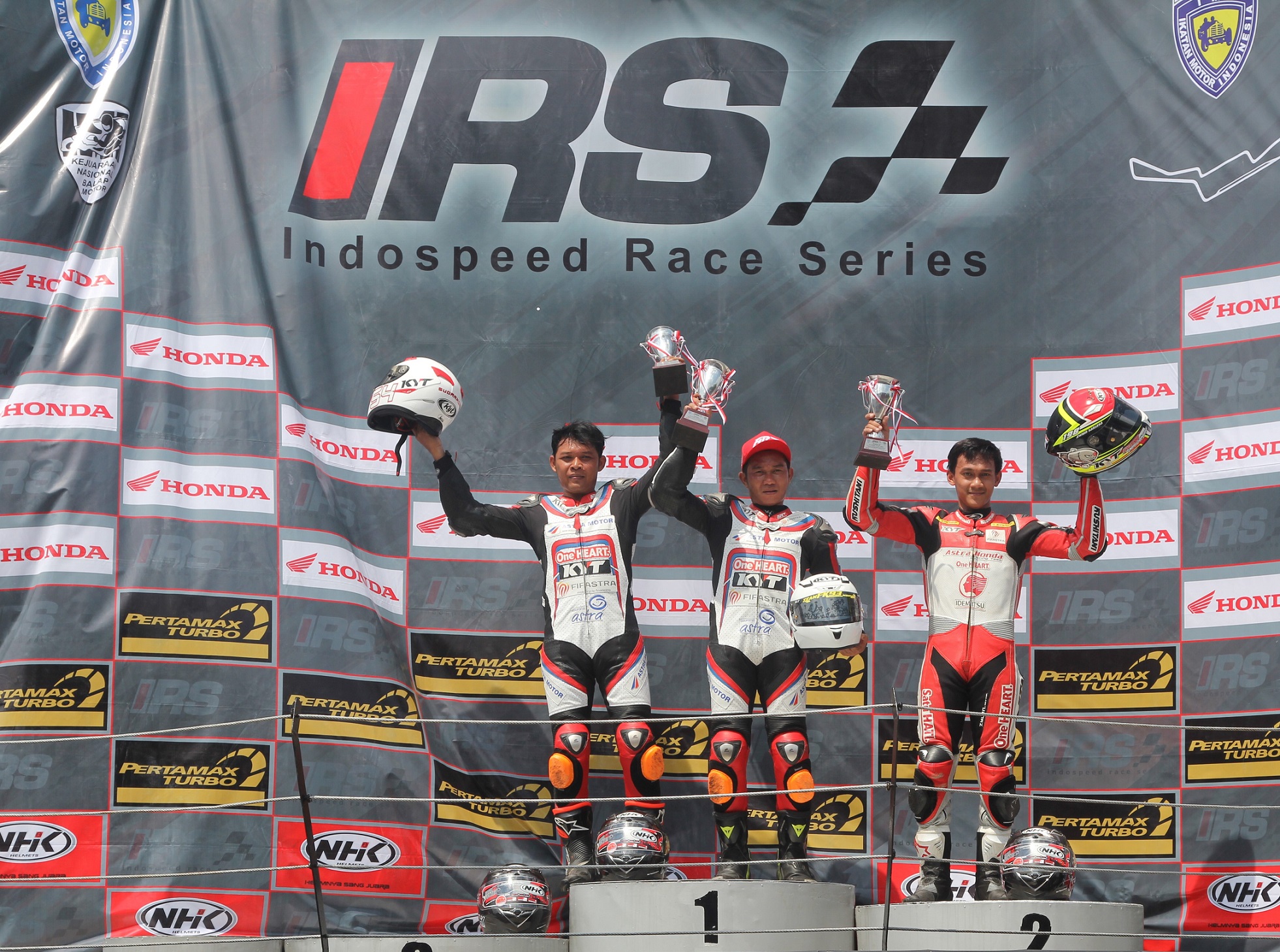 Awhin Sanjaya Persembahkan Podium di Seri Perdana IRS 2018