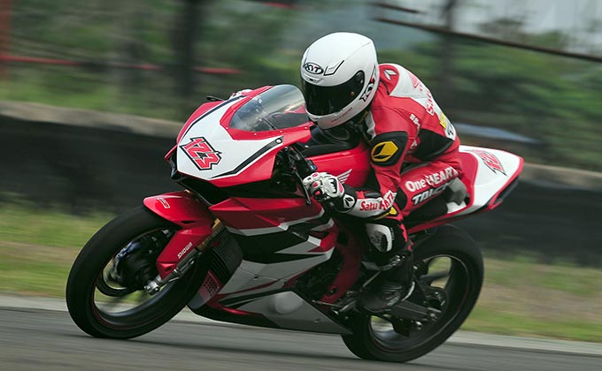 All New Honda CBR250RR Dominasi Podium IRS 2017 Seri Ke-2