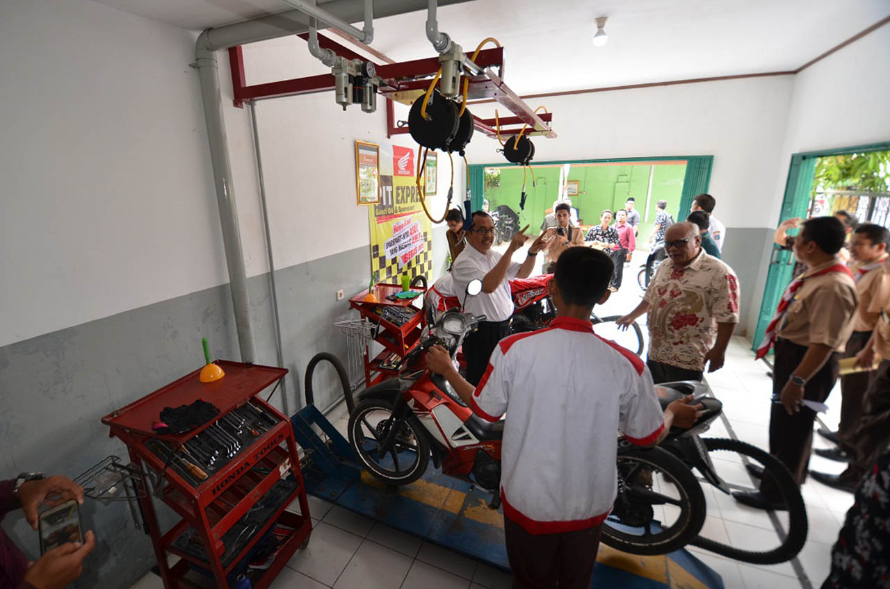 SMK Binaan Wahana Miliki Bengkel Resmi AHASS