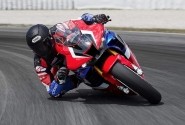 CBR1000RR-R Fireblade SP, Ini Motor Jalanan?