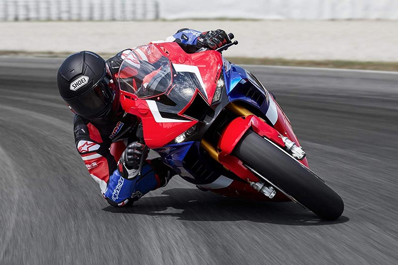 Honda CBR1000RR-R 2020, Motor Jalanan Yang Enggak Umum