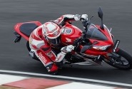 Gaharnya Honda CBR150R Diajak Cornering di Sirkuit