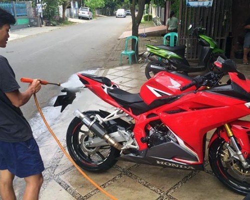 Mau Cuci Motor All New Honda CBR250RR, Coba Perhatikan Hal Ini