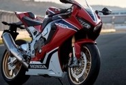 Nyamannya Honda CBR1000RR SP