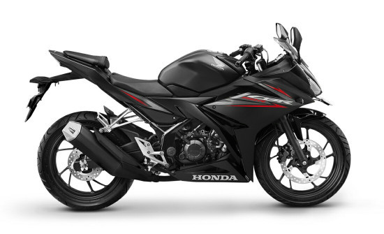 DNA Balap Bikin Honda CBR 150R Terbaik di Kelasnya