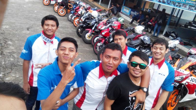 Komunitas Honda CBR Sekitar Kota Solo Sunmori Bersama ke Cemara Kandang