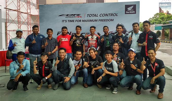 Komunitas Honda CBR Pekanbaru Meriahkan Fun Race Honda All New CBR 250RR