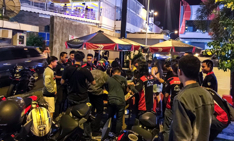Keren nih CBR Manado Club dan Manado CBR 250 Owner Rayakan 5 Membernya sambil Kopdar