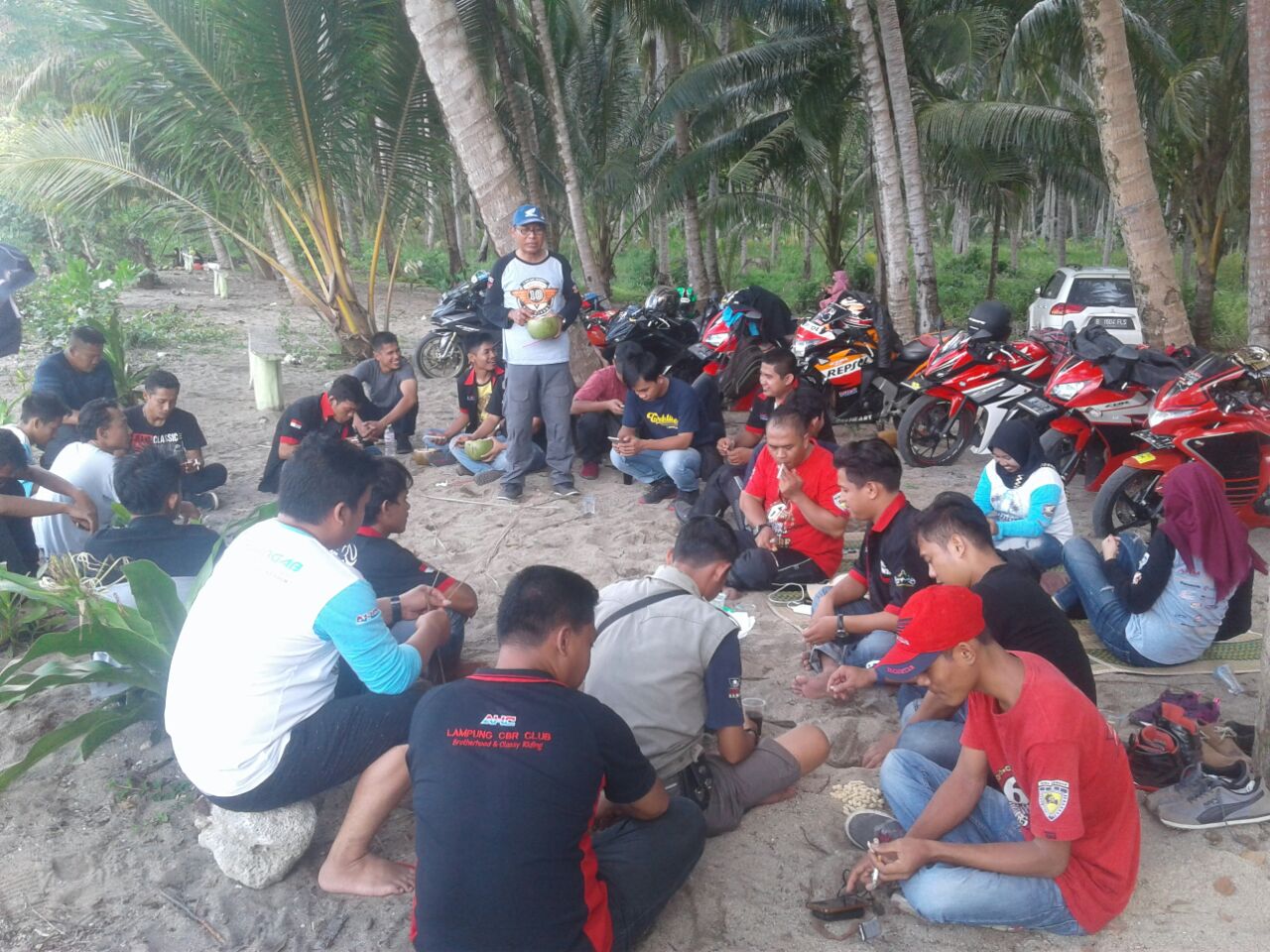 Mengintip Keseruan Kopdar Lampung CBR Club