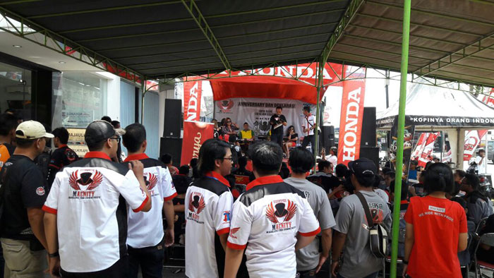 Ratusan Bikers Honda Serbu Markas Magelang CBR Community di Muntilan