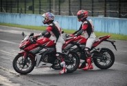 PARTS CUSTOM BIKIN ALL NEW HONDA CBR150R TAMBAH KEREN