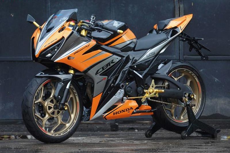 Modifikasi Honda CBR150R, Jadi Pajangan Dealer