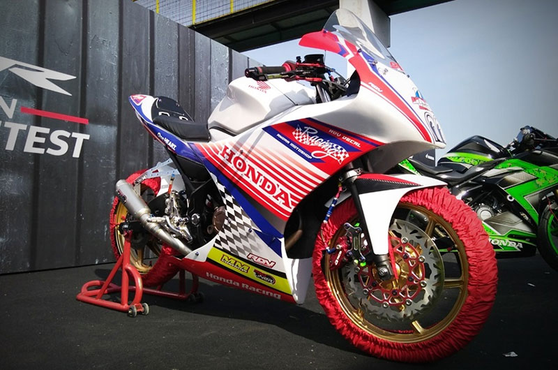 Modifikasi Honda CBR150R, Terinspirasi dari Bendera