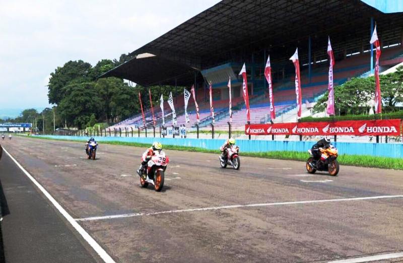 Asosiasi Honda CBR (AHC) Mengikuti OMR Honda CBR di ITS Seri-3