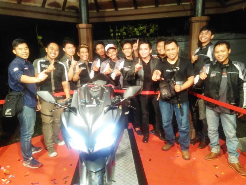 Komunitas Honda CBR Jawa Timur Ramaikan Premiere Night Gathering CBR 250RR di Surabaya