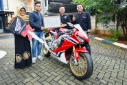 Fadillah Pemilik Pertama Honda CBR1000RR SP di Indonesia 