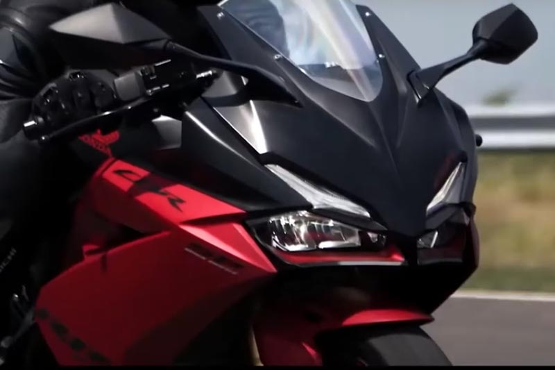 TVC Honda CBR250RR SP Quick Shifter, Motor 2 Silinder Terbaik