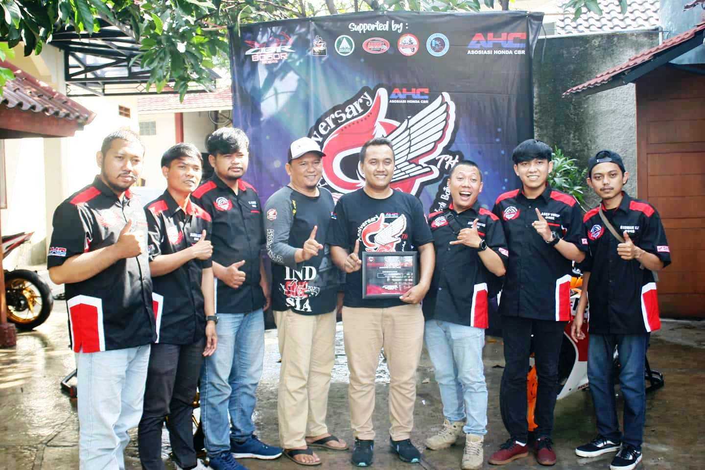 CBR Bogor Riders Rayakan Ulang Tahun ke-9 Sisipkan Baksos Santunan Anak Yatim