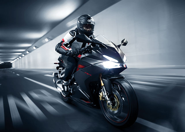 Honda CBR250RR Motor Berperforma Tinggi Dengan Tampilan Sporty