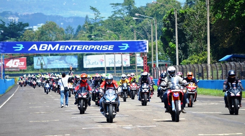 ICE Day 2018 Sukses Jadi Ajang Salurkan Hobi Balap Bikers Honda CBR