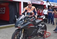 Usai Tes CBR, The Baby Alien 93 Beri Coaching Clinic Pada Peserta Honda Racing School